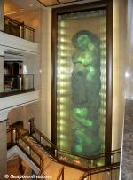 ID 2832 AURORA (2000/76152grt/IMO 9169524) - The 4-deck high atrium with Lalique-style waterfall.